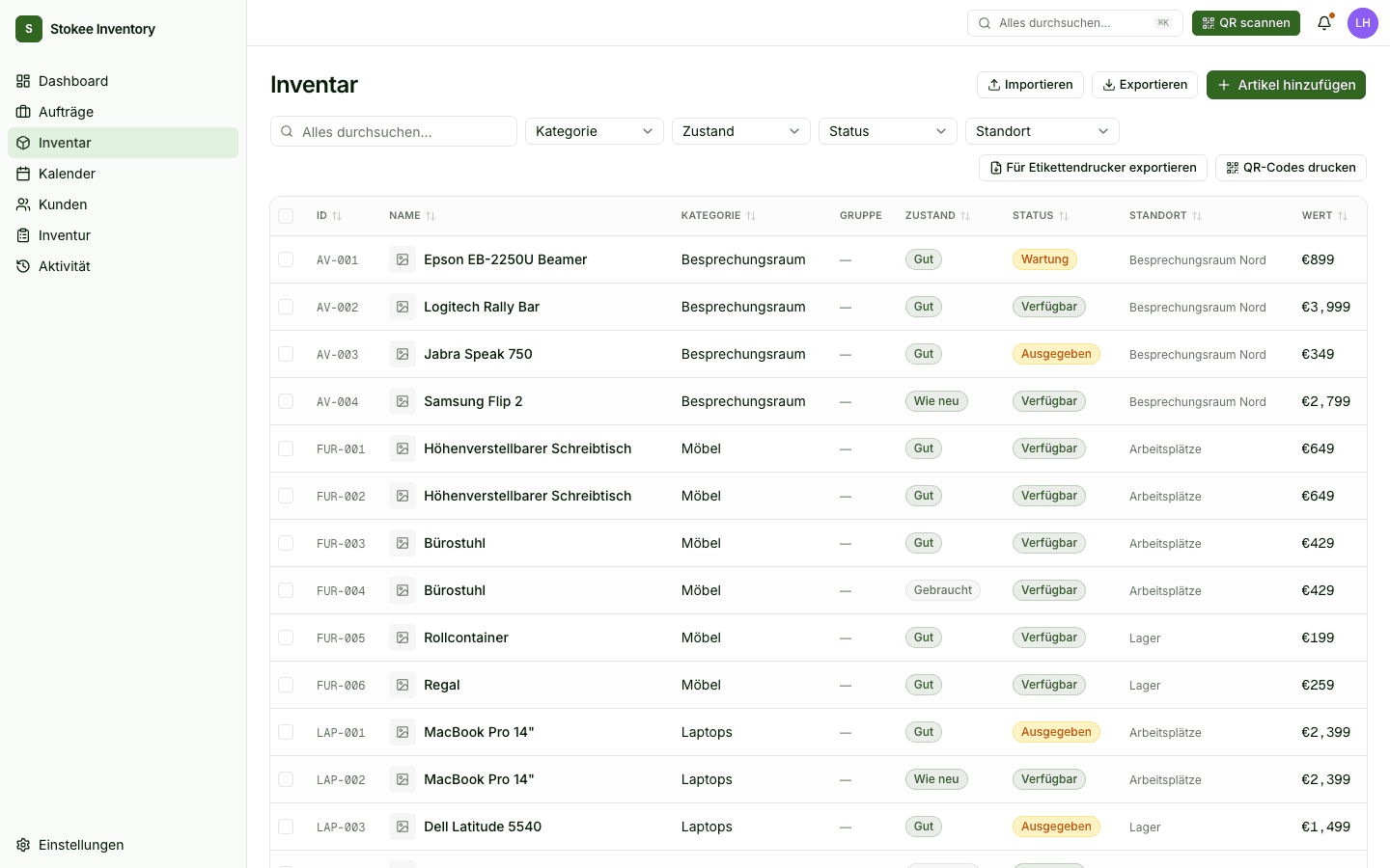 Die Asset-Liste in Stokee Inventory mit IDs, Kategorien, Zustand, Status, Standort und Wert.